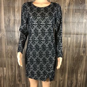 Kensie long sleeve b&w paisley dress